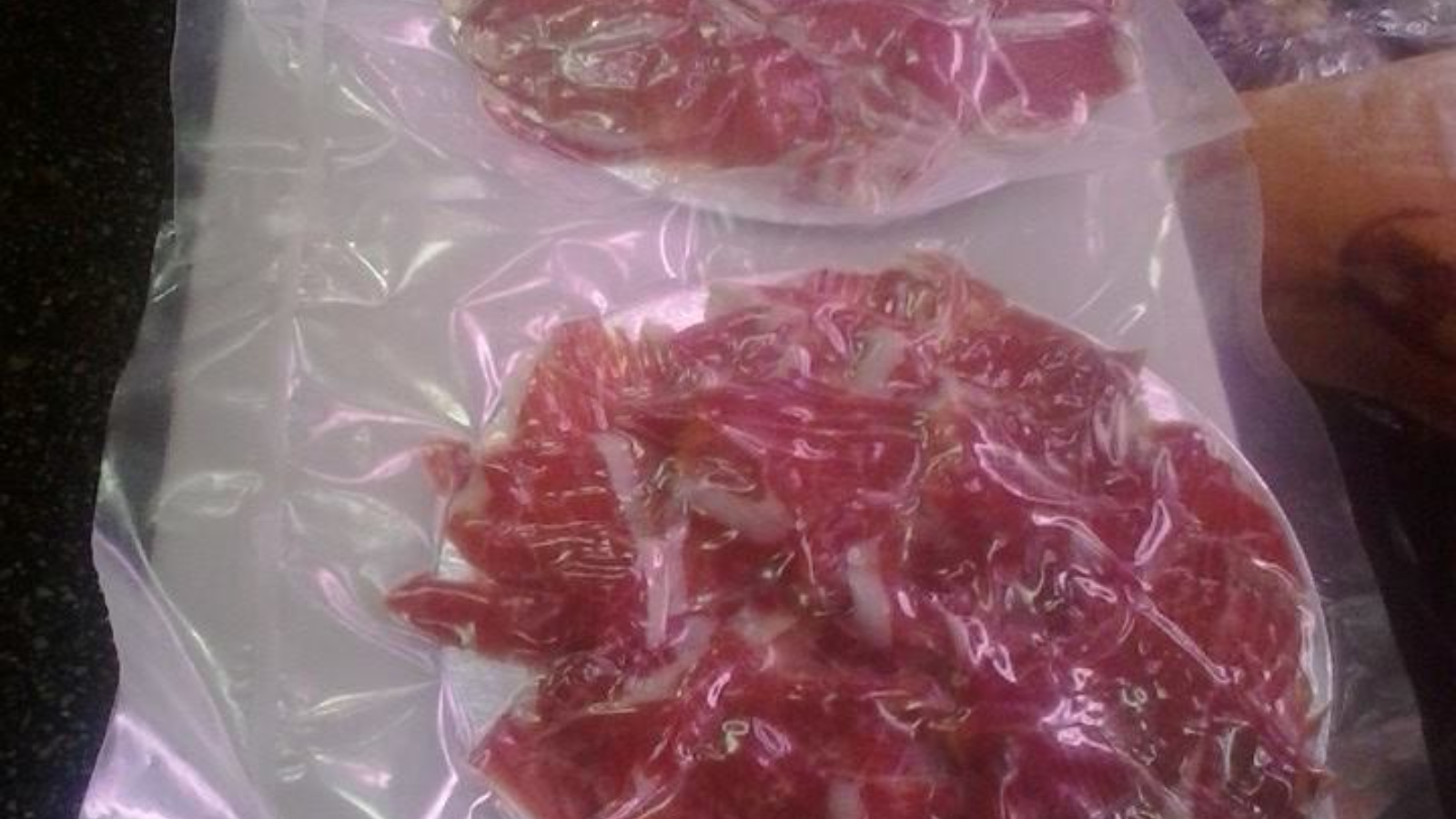 Presentación de los platos en este caso de jamón, pero se pueden realizar de lo que el cliente solicite