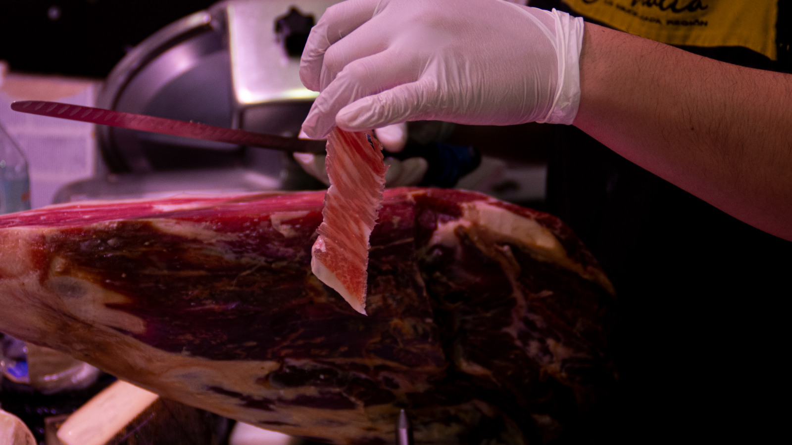 Desde 1976 nos hemos esforzado para dar el mejor servicio profesional y la mejor calidad del mercado.

Nuestro equipo de profesionales le ofrecen el servicio que nuestros cliente se merecen.