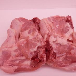 TRASEROS  DE  POLLO  (despiece de pollo del real)  peso de  1.000 kg  ( 2 UND ) , primera calidad.
