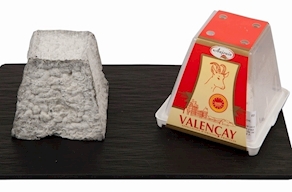 Queso Valencay - 1 pieza, 220 gramos