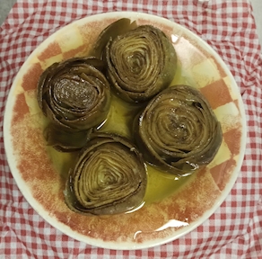 Alcachofas confitadas en aceite de oliva